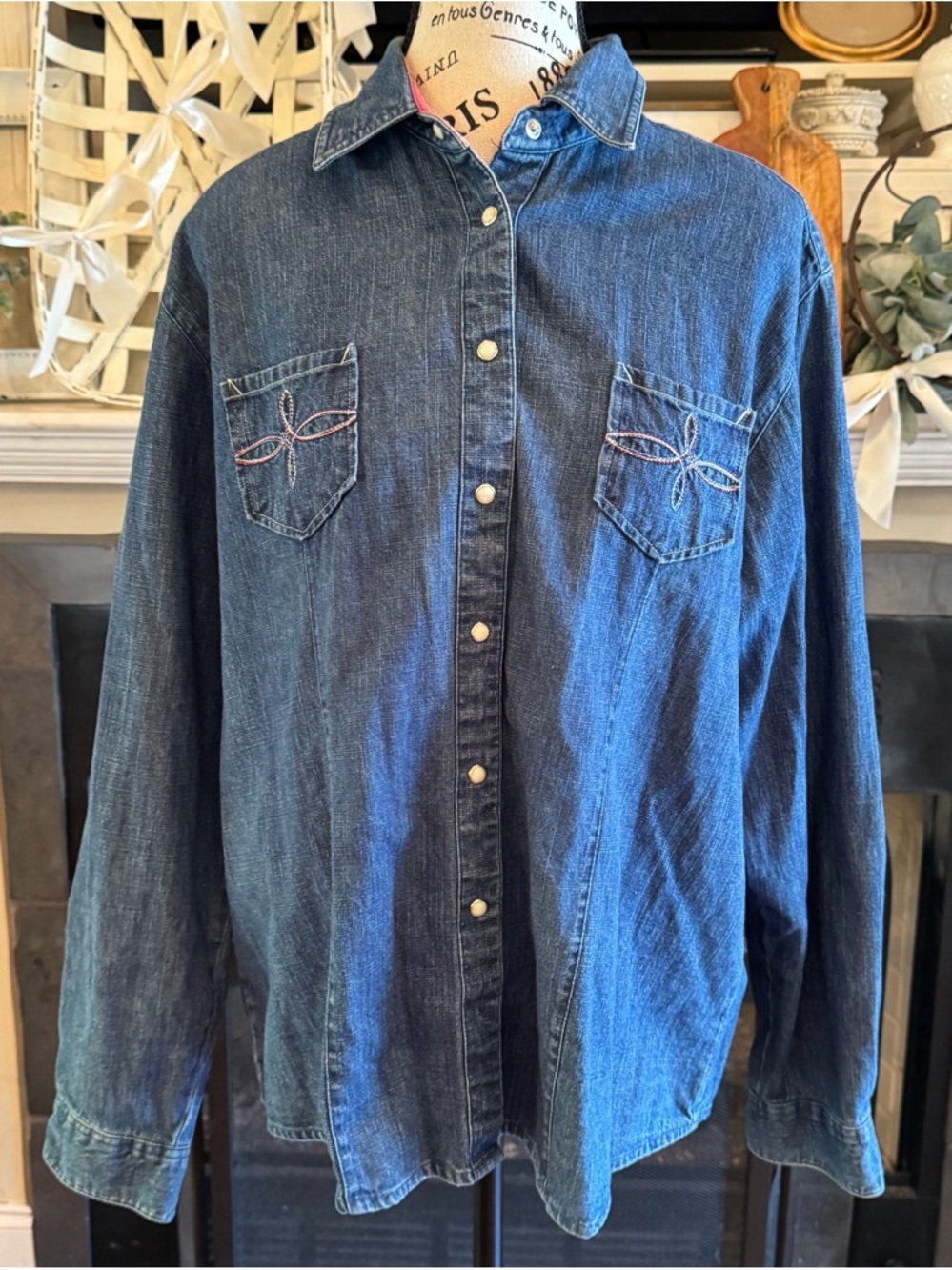 Y2K Women’s Denim Wrangler Pear Button Snap Top Large Americana Western Cowgirl